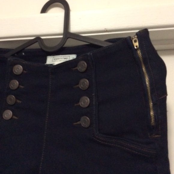 navy highwaisted jeans - Picture 1 of 3